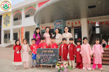 Cô và trò trường MN Đỗ Động, xã Thanh Oai, TP Hà Nội