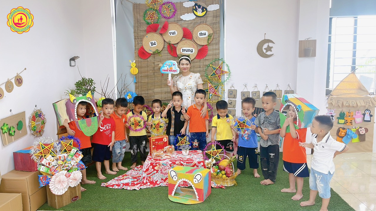 Rộn ràng "Vui tết trung thu" tại trường mầm non Đỗ Động.