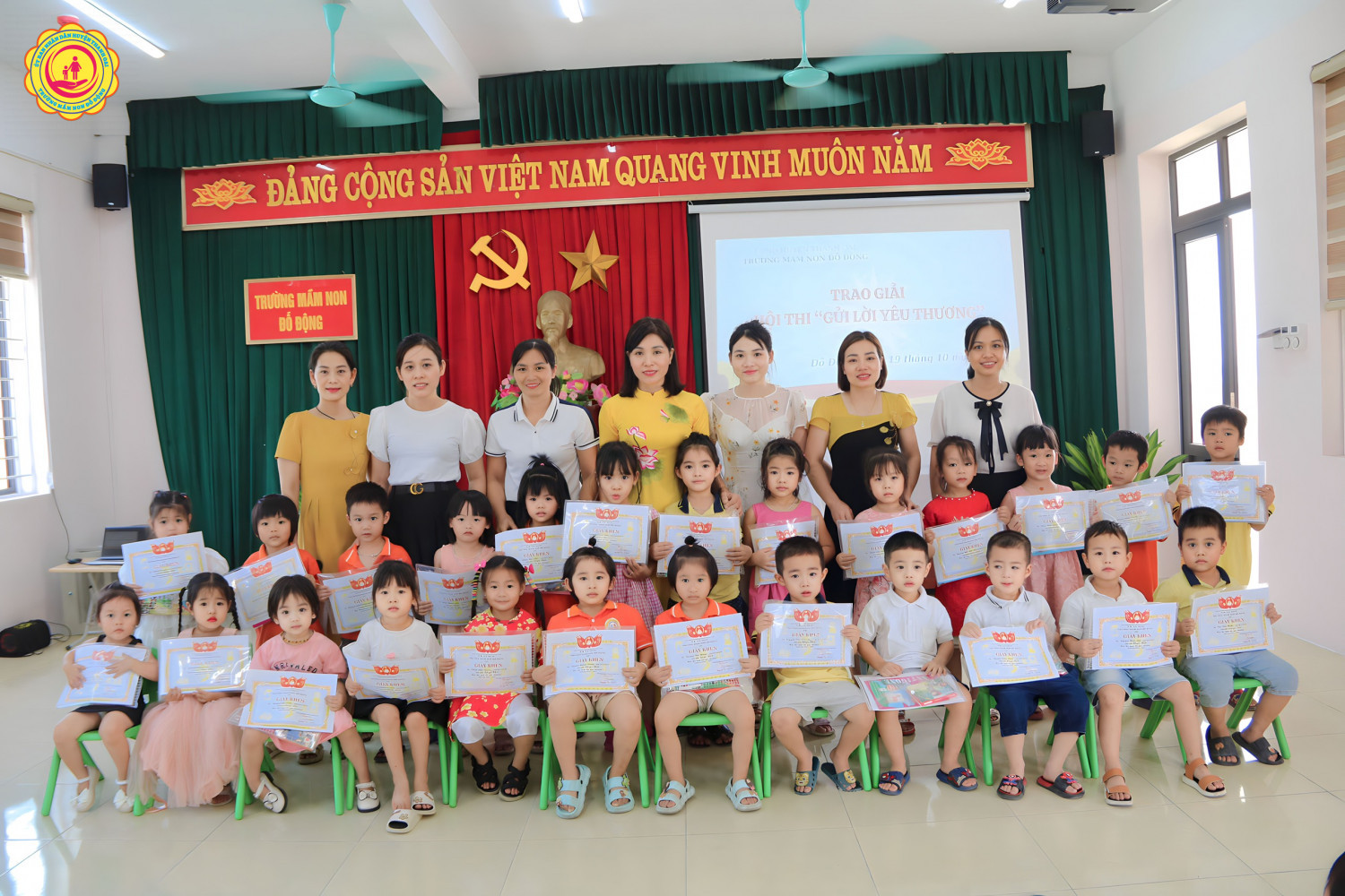 Trao giải hội thi "Gửi lời yêu thương" Năm học 2023-2024