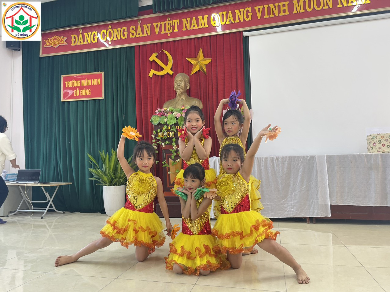 Trường mầm non Đỗ Động tổ chức giao lưu văn nghệ chào mừng ngày nhà giáo Việt Nam 20/11